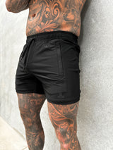 Della Squat Shorts - Black / Black