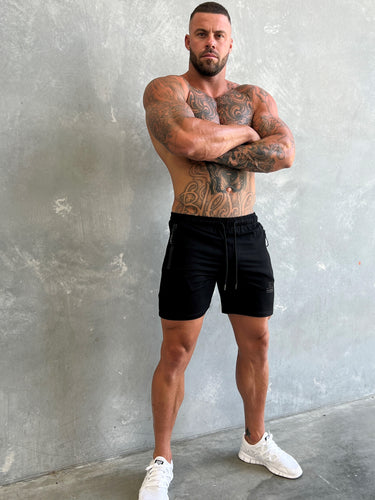 End Fit Tapered Shorts - Black / Black
