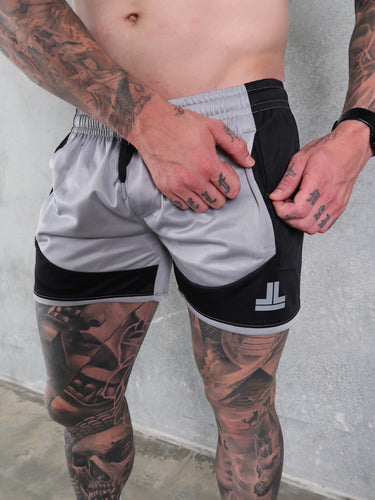 Della 2.0  Squat Shorts - Grey / Black